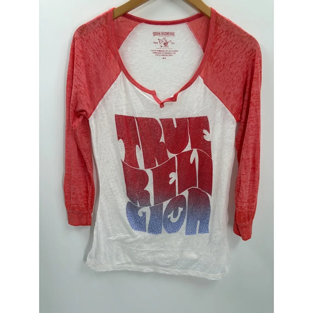 True Religion Womens Red White Rhinestone Logo Raglan 3/4 Sleeve Top M NWOT